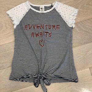 Adventure Awaits tee! Adorable! Tie front. Sz 7/8.